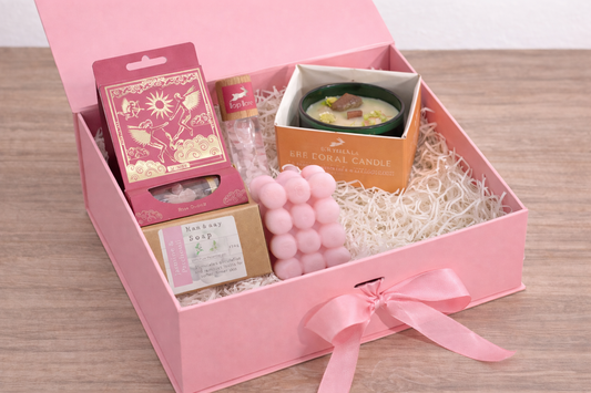 Ritual Relax con Amor | Kit Relax con Vela Aromática, Jabón de Masaje y Cuarzo Rosa