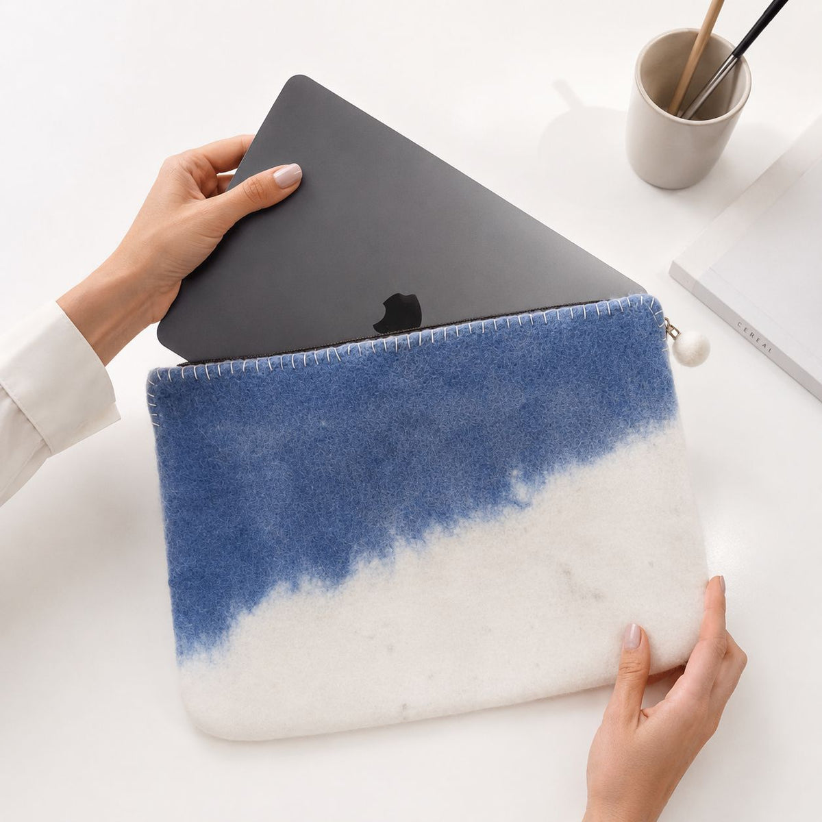 Funda de fieltro para portátil (hasta 14") - Horizonte Azul