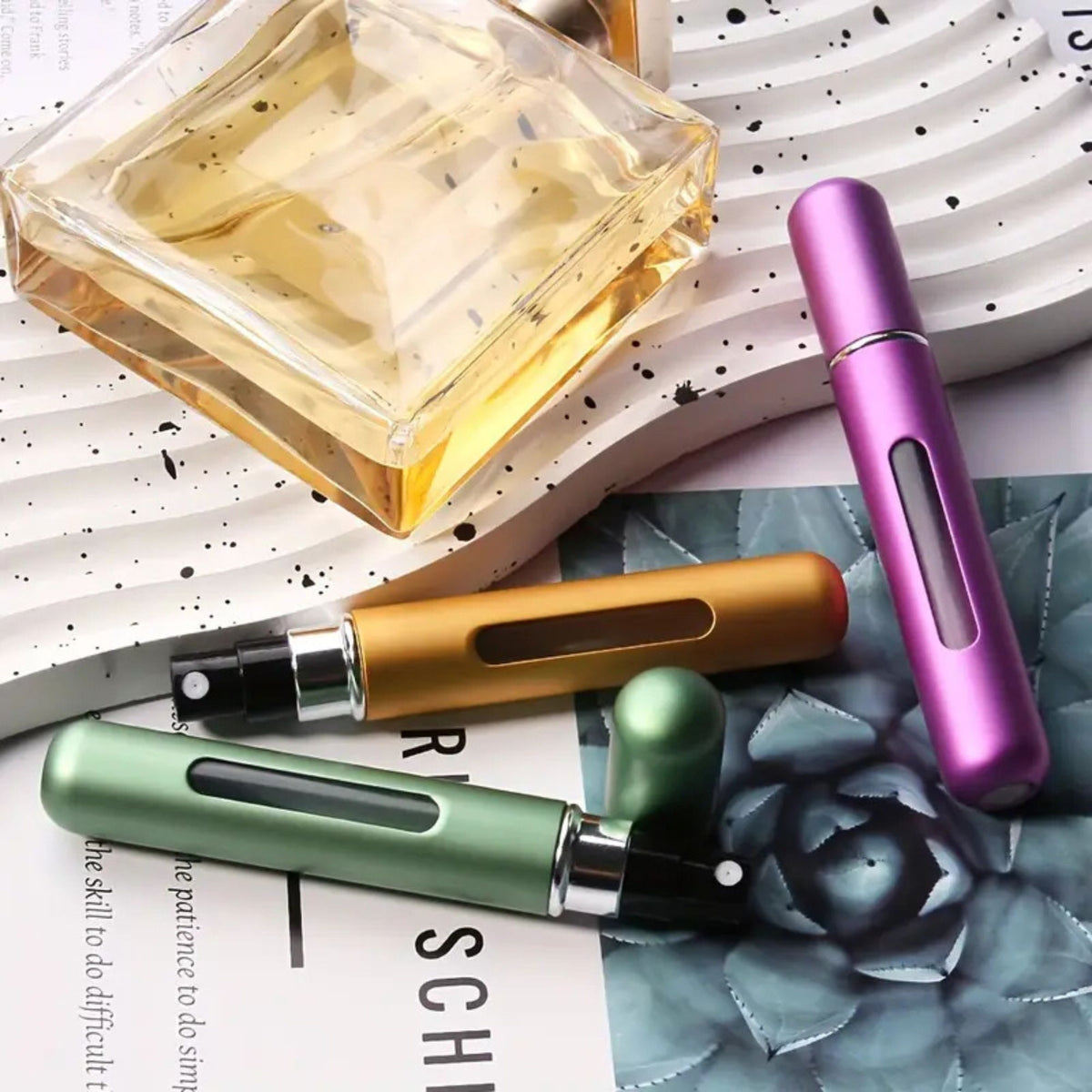 Frasco de Perfume de Bolsillo Recargable Spray 5 ml - Mate (colores aleatorios)