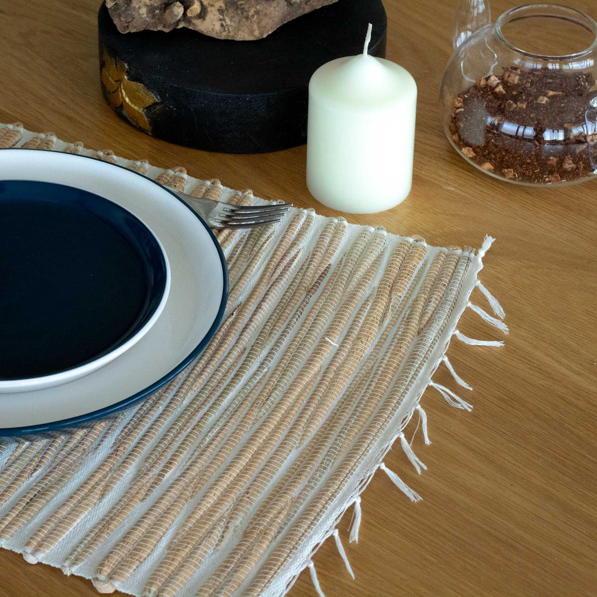 Mantel Individual de Jacinto de Agua - Tigre Natural con Flecos
