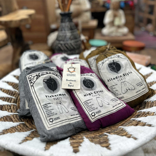 Pantalones de Yoga Estampado Himalaya High Cross en Morado