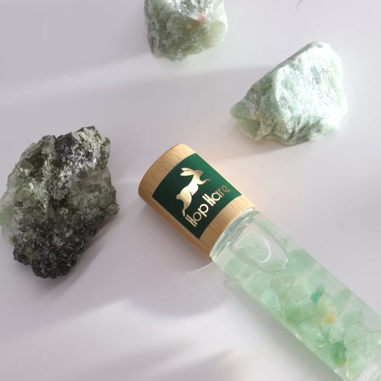 Aceite Esencial en Roll On "El Mago" de Hop Hare con Aventurina Verde