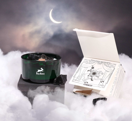 Vela Floral de Hop Hare Cristal Mágico con Fragancia Cedro de Castillo