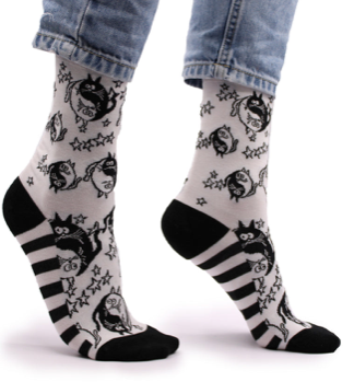 Calcetines Largos Hop Hare Liebre Ying Yang Con Lata (41-46)