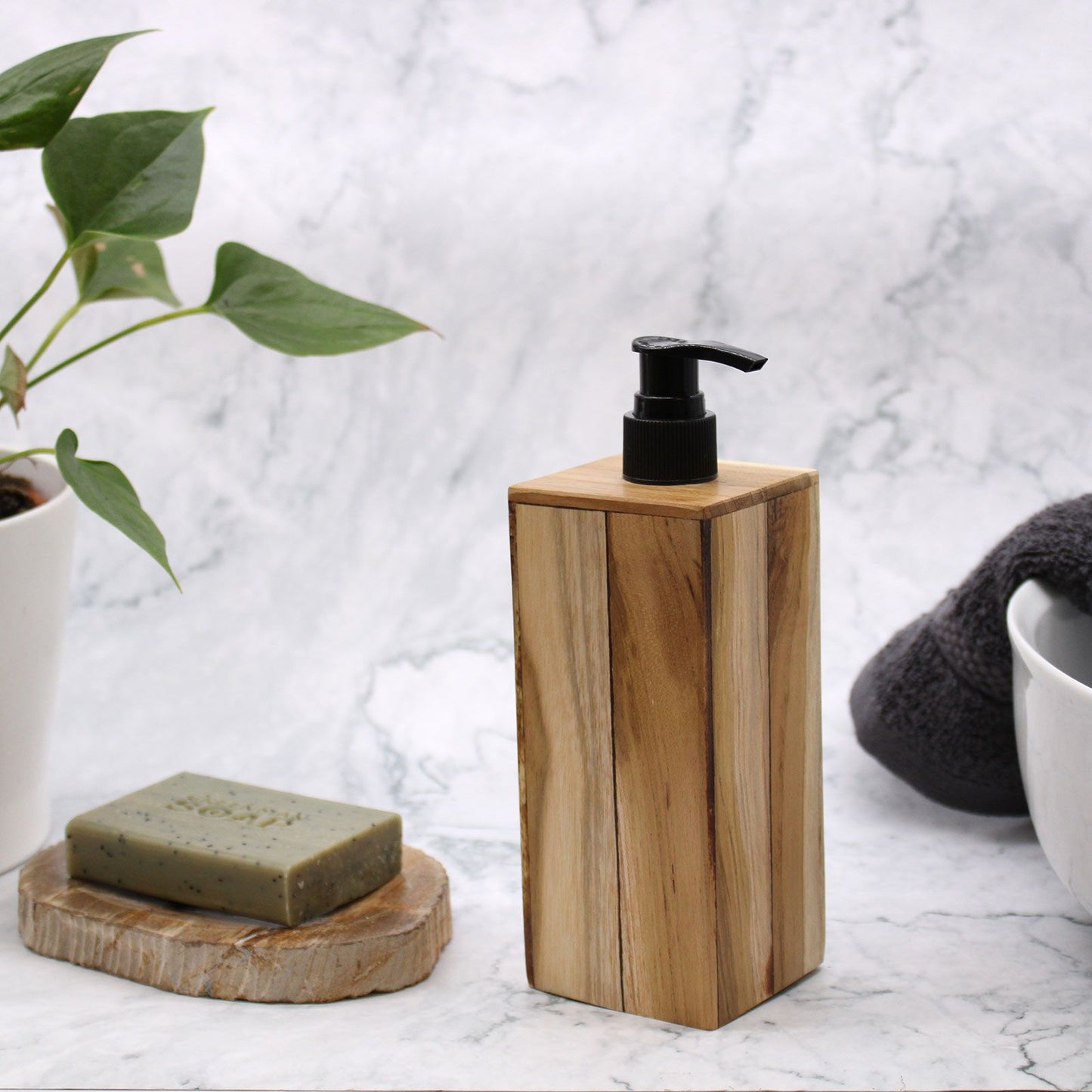 Dispensador de jabón de madera de teca natural - Cuadrado