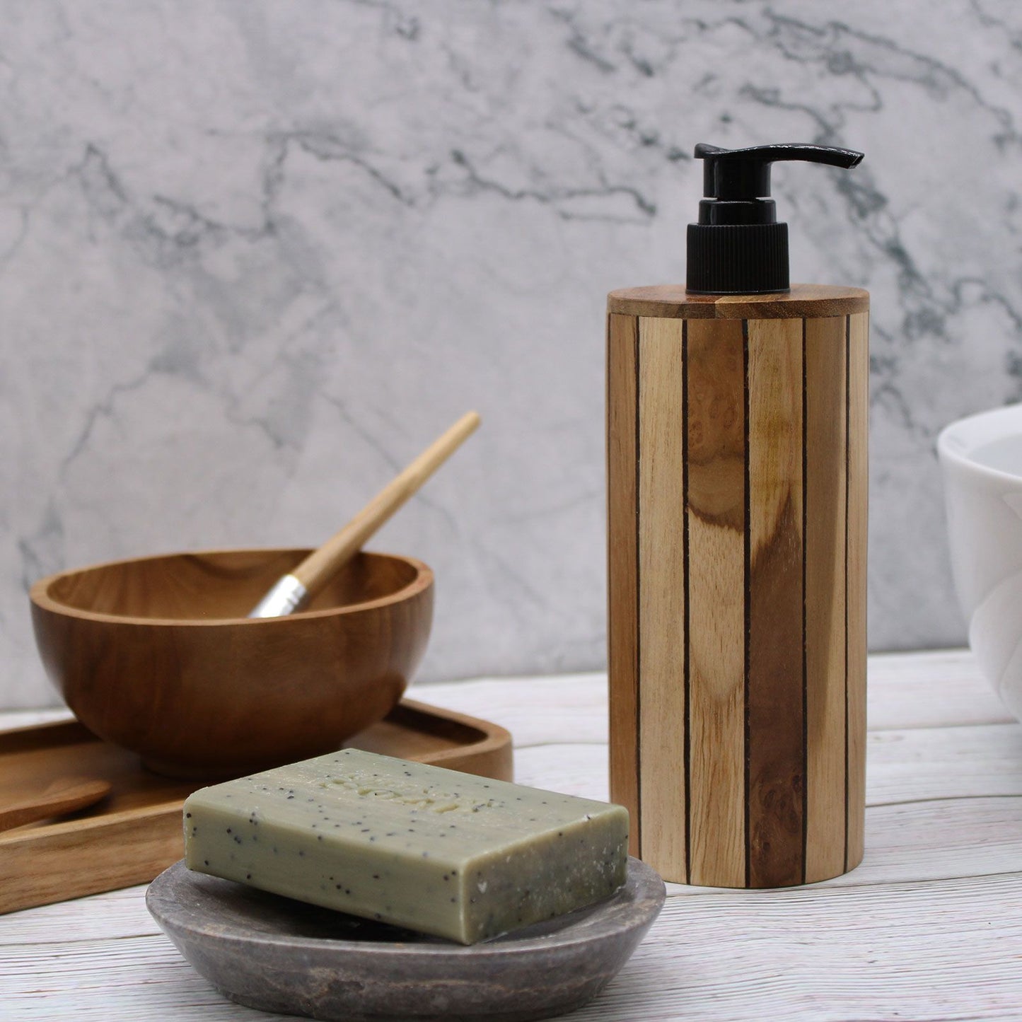Dispensador de jabón de madera de teca natural - Redondo