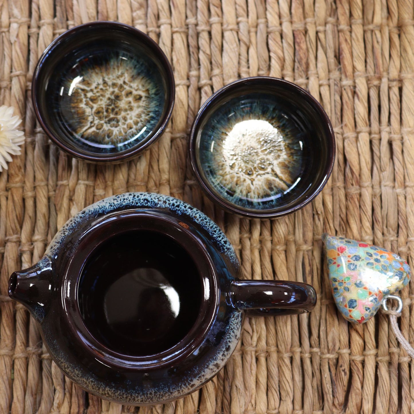 Set de Tetera Esmaltada Negra con 2 Tazas – Elegancia y Ritual del Té