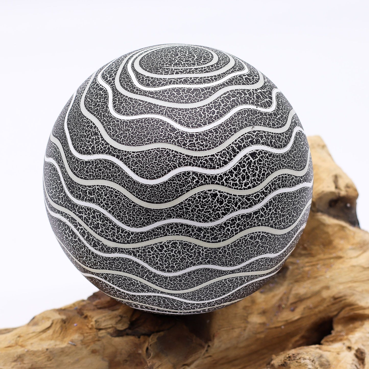 Lámpara de Mesa con Pantalla Esférica - A Rayas