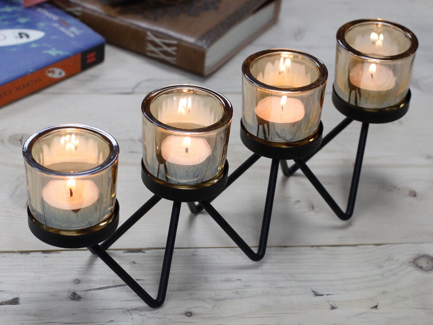 Candelabro de Hierro en forma de Zigzag para 4 Velas